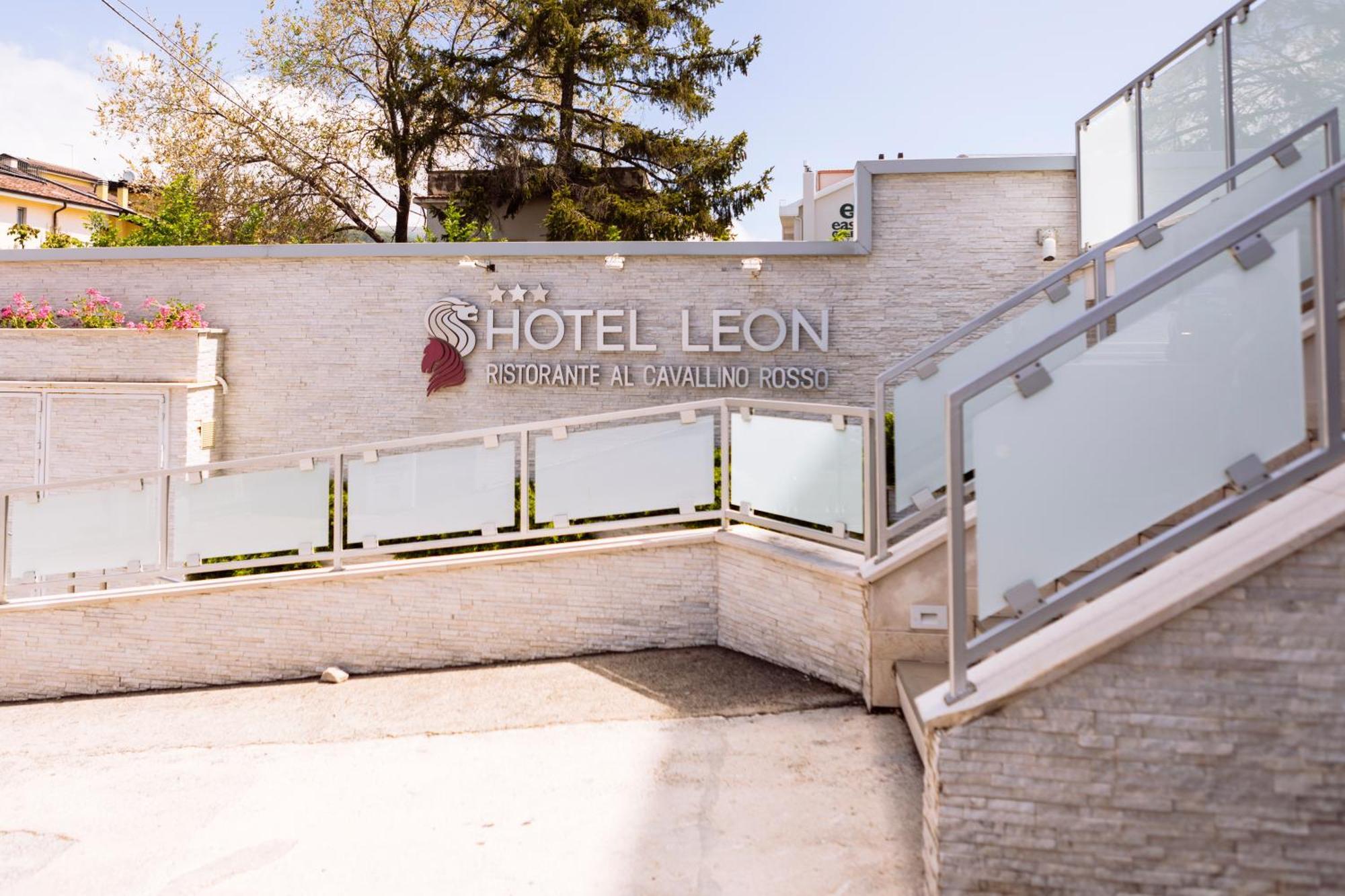 Hotel Leon - Ristorante Al Cavallino Rosso 산 조반니 로톤도 외부 사진