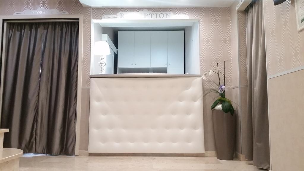 Hotel Leon - Ristorante Al Cavallino Rosso 산 조반니 로톤도 외부 사진